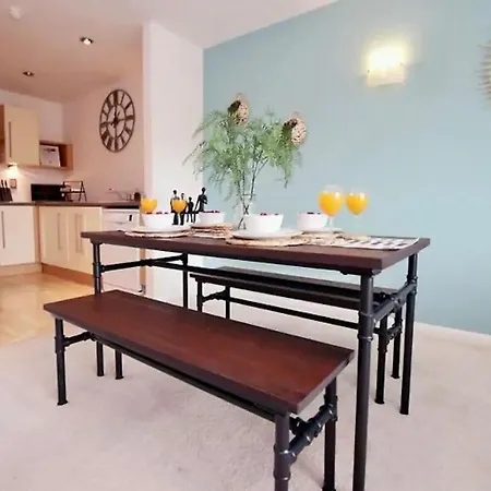 Апартаменты Short Stays College Green, 2 Bed Parking *