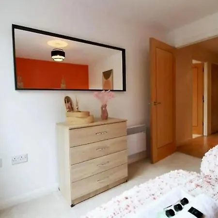 Апартаменты Short Stays College Green, 2 Bed Parking *
